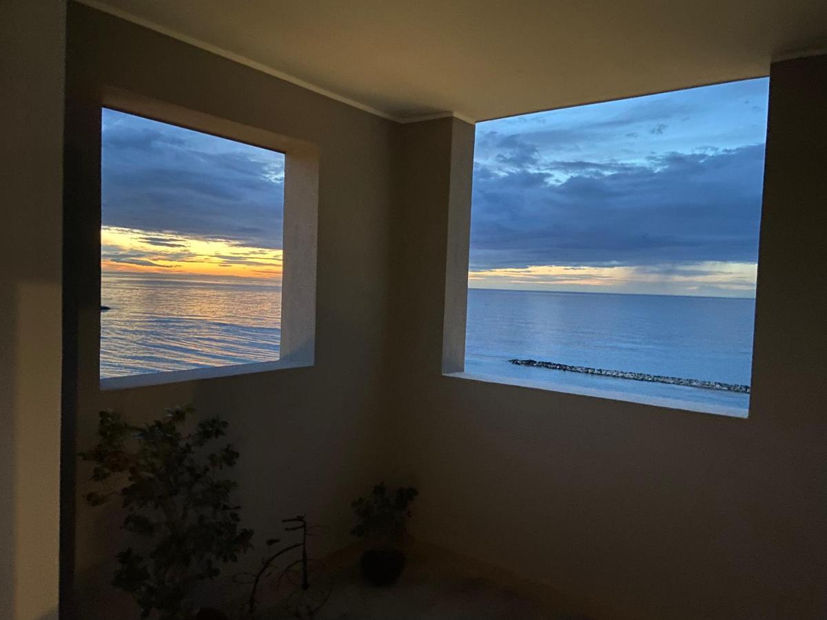 Bari Nalasia Beach Apartment Luaran gambar