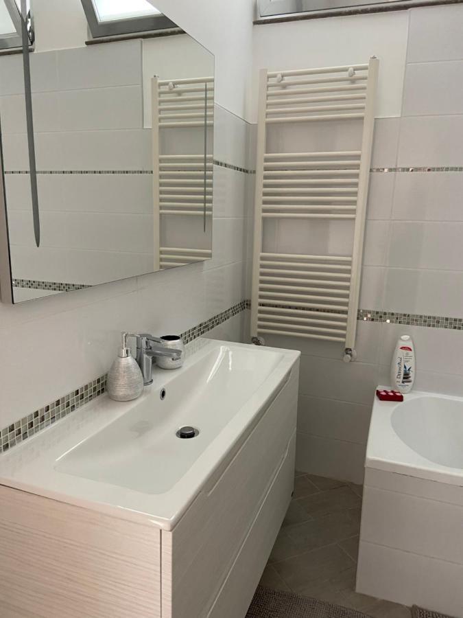 Bari Nalasia Beach Apartment Luaran gambar