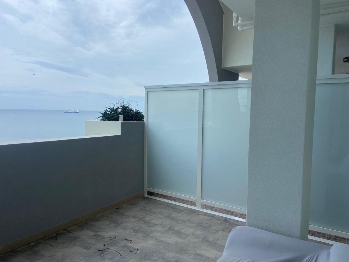 Bari Nalasia Beach Apartment Luaran gambar